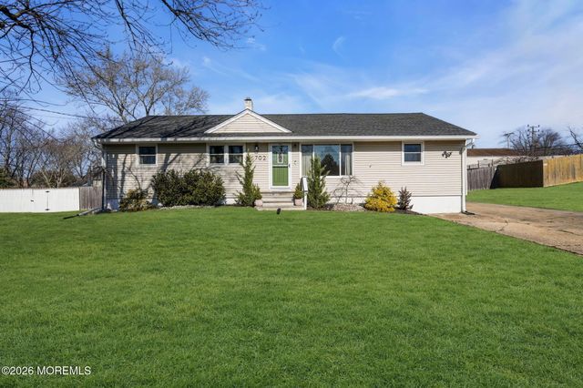 702 W Lawn Drive, Neptune Township, NJ 07753