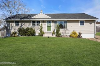 702 W Lawn Drive, Neptune Township, NJ 07753