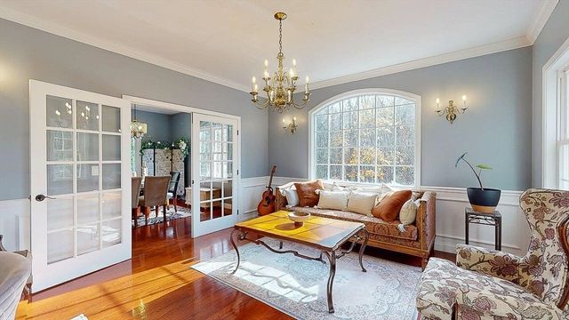 1205 New Braintree Rd, Oakham, MA 01068