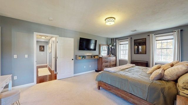 1205 New Braintree Rd, Oakham, MA 01068