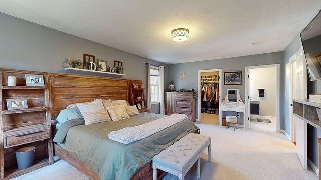 1205 New Braintree Rd, Oakham, MA 01068