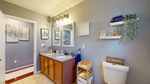 1205 New Braintree Rd, Oakham, MA 01068