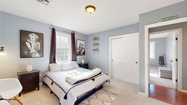 1205 New Braintree Rd, Oakham, MA 01068