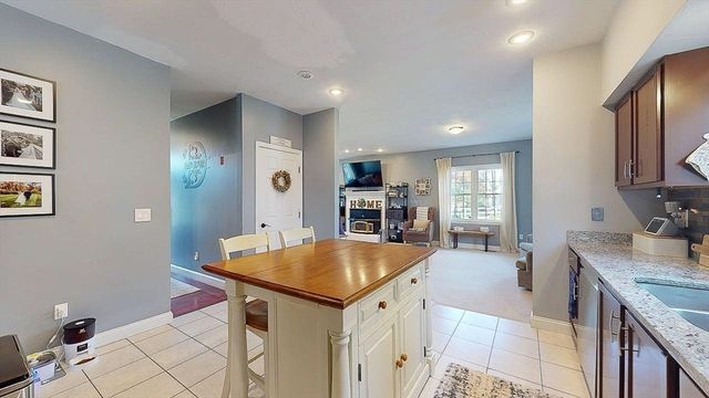 1205 New Braintree Rd, Oakham, MA 01068