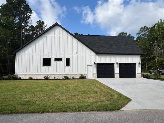 464 Bethel Dr., Conway, SC 29526