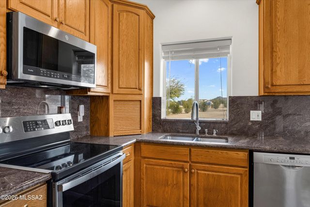 30239 E Little Crow Road, Marana, AZ 85658