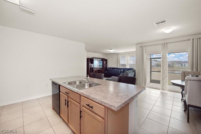 8150 Gopher Tortoise TRL, Lehigh Acres, FL 33972