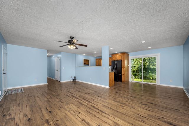 45 McAllister Ln, Woodbury, TN 37190