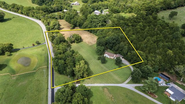 45 McAllister Ln, Woodbury, TN 37190