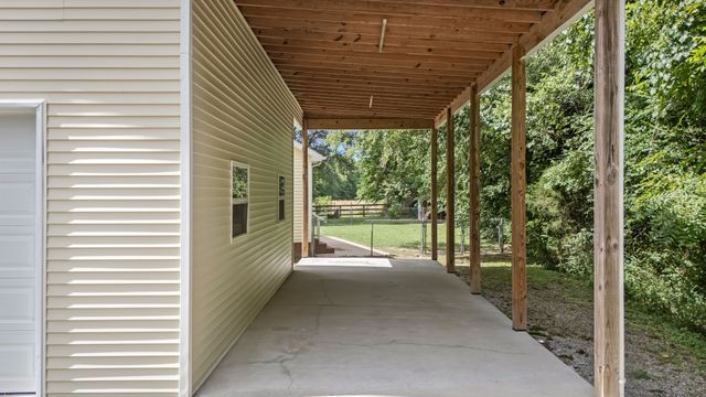 45 McAllister Ln, Woodbury, TN 37190