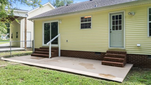 45 McAllister Ln, Woodbury, TN 37190