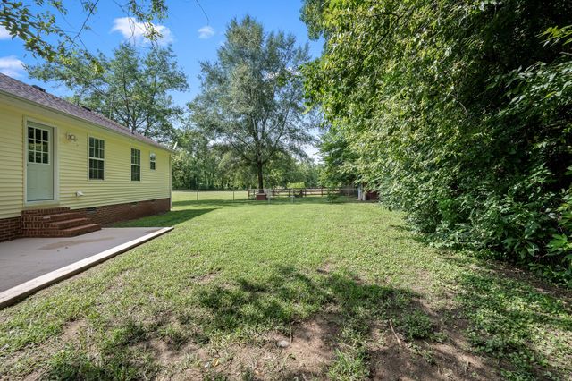 45 McAllister Ln, Woodbury, TN 37190
