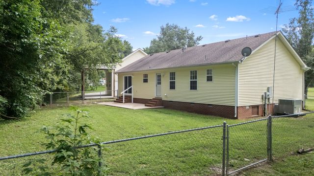 45 McAllister Ln, Woodbury, TN 37190