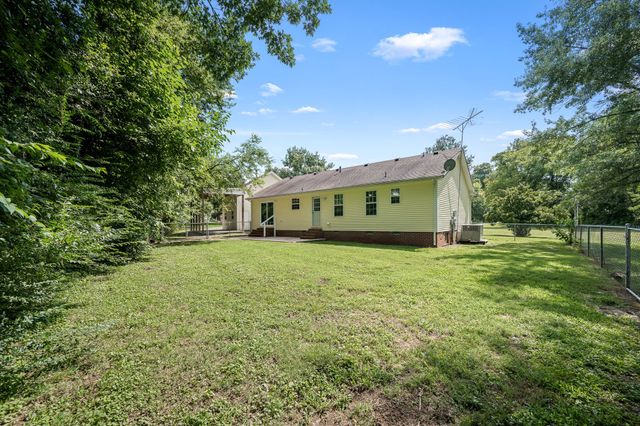 45 McAllister Ln, Woodbury, TN 37190