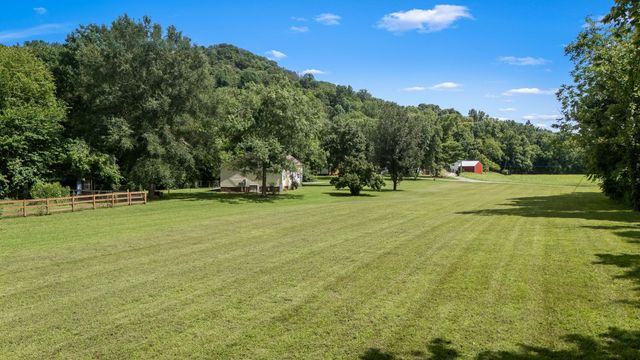 45 McAllister Ln, Woodbury, TN 37190