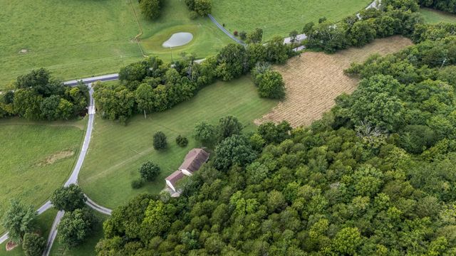 45 McAllister Ln, Woodbury, TN 37190