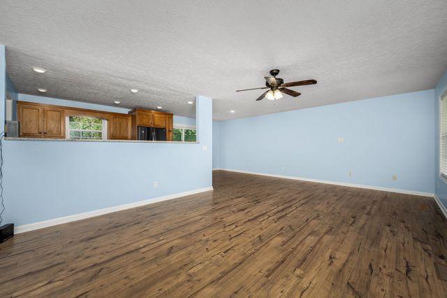 45 McAllister Ln, Woodbury, TN 37190