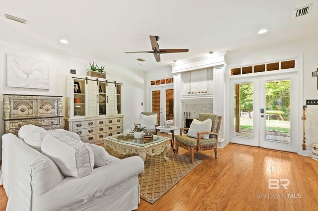 25489 Ravenwood Circle, Daphne, AL 36526