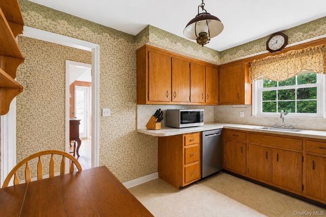 968 Glenwood Road, West Hempstead, NY 11552