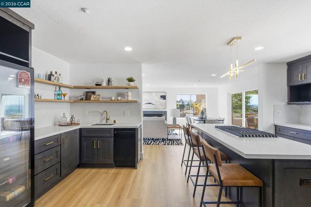 20 Surmont Ct, Lafayette, CA 94549