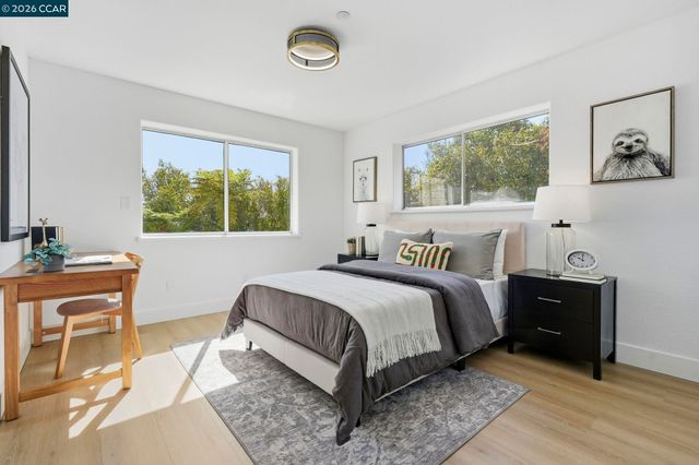 20 Surmont Ct, Lafayette, CA 94549