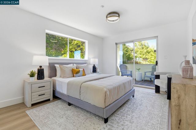 20 Surmont Ct, Lafayette, CA 94549