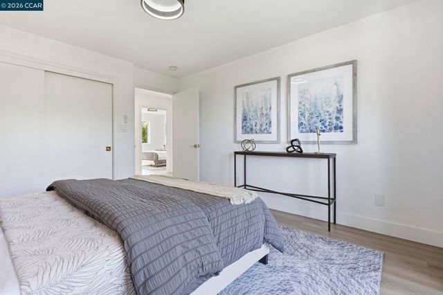 20 Surmont Ct, Lafayette, CA 94549