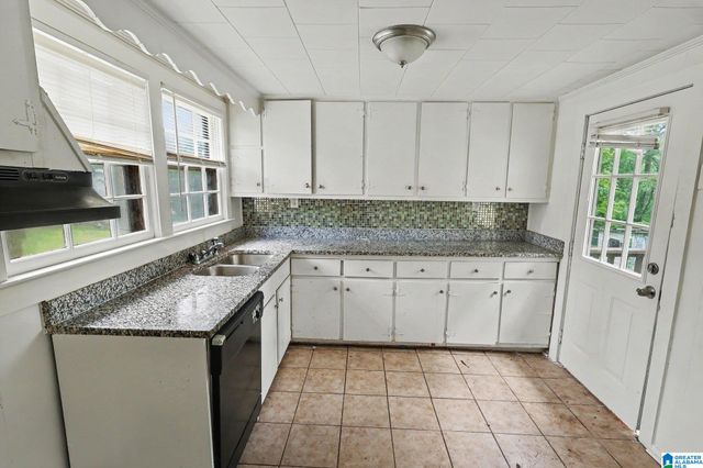 128 AVALON AVENUE, Hueytown, AL 35023