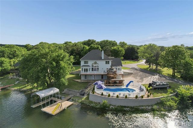 101 W Lakeview Drive, De Soto, MO 63020