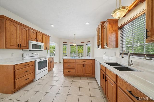 101 W Lakeview Drive, De Soto, MO 63020