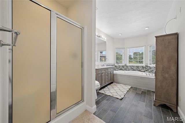 101 W Lakeview Drive, De Soto, MO 63020