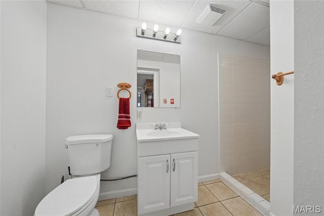 101 W Lakeview Drive, De Soto, MO 63020