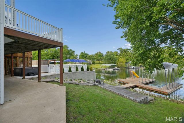 101 W Lakeview Drive, De Soto, MO 63020