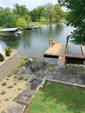 101 W Lakeview Drive, De Soto, MO 63020