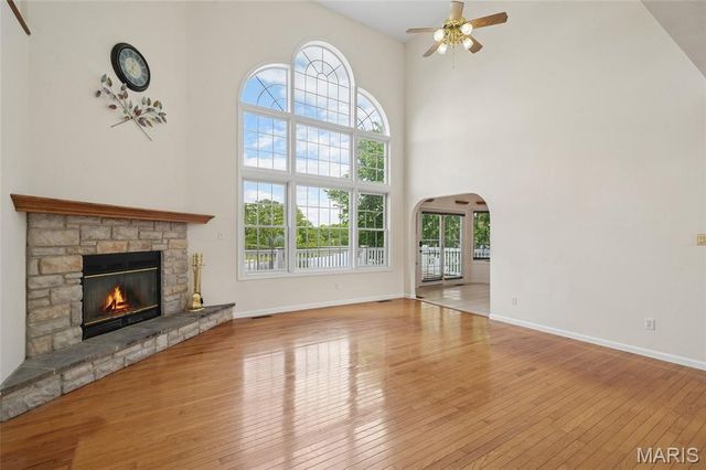 101 W Lakeview Drive, De Soto, MO 63020
