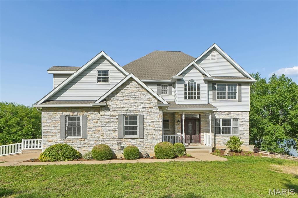 101 W Lakeview Drive, De Soto, MO 63020