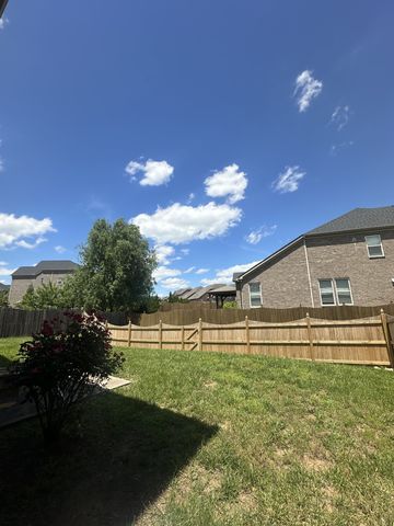 5448 Pisano St, Mount Juliet, TN 37122