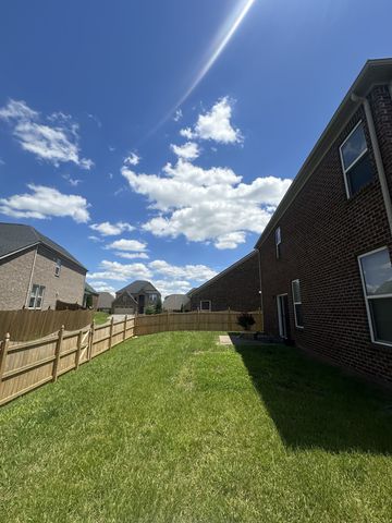 5448 Pisano St, Mount Juliet, TN 37122