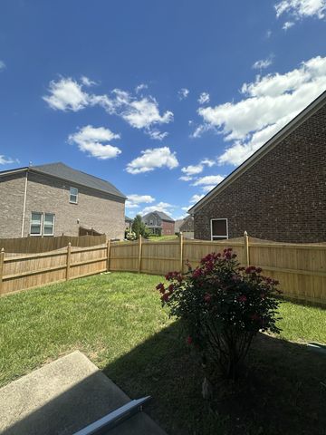 5448 Pisano St, Mount Juliet, TN 37122