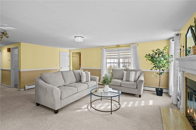 15 Nipmuc Trail A, North Providence, RI 02904