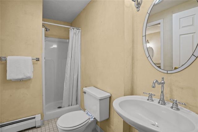 15 Nipmuc Trail A, North Providence, RI 02904