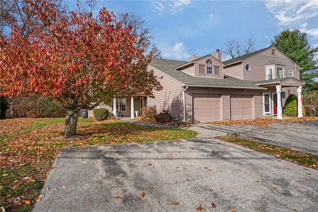 15 Nipmuc Trail A, North Providence, RI 02904