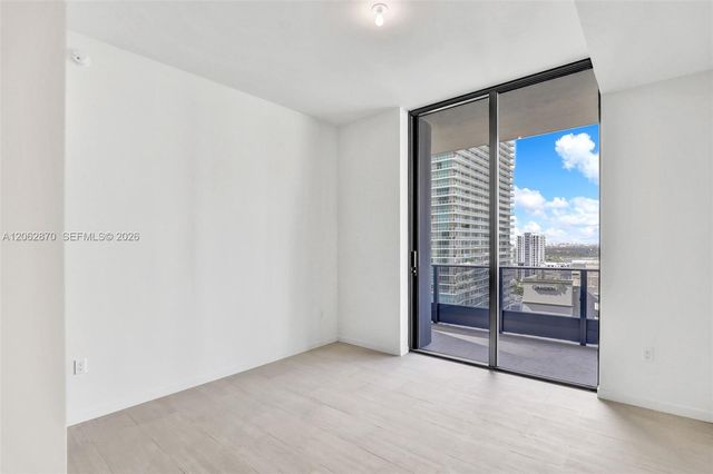 1000 Brickell Plaza 1904, Miami, FL 33131