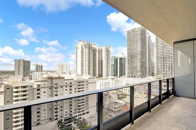 1000 Brickell Plaza 1904, Miami, FL 33131