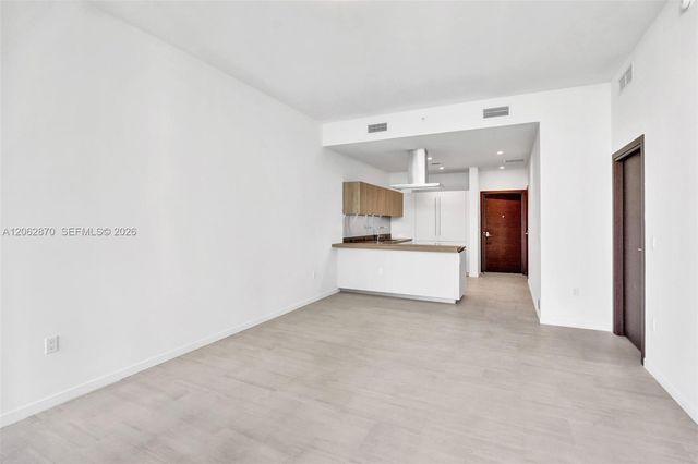 1000 Brickell Plaza 1904, Miami, FL 33131