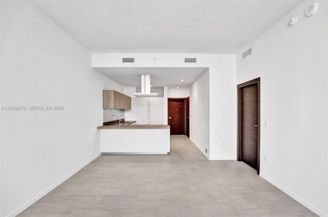 1000 Brickell Plaza 1904, Miami, FL 33131