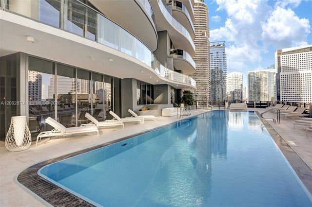 1000 Brickell Plaza 1904, Miami, FL 33131