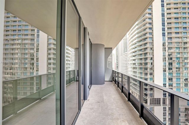 1000 Brickell Plaza 1904, Miami, FL 33131