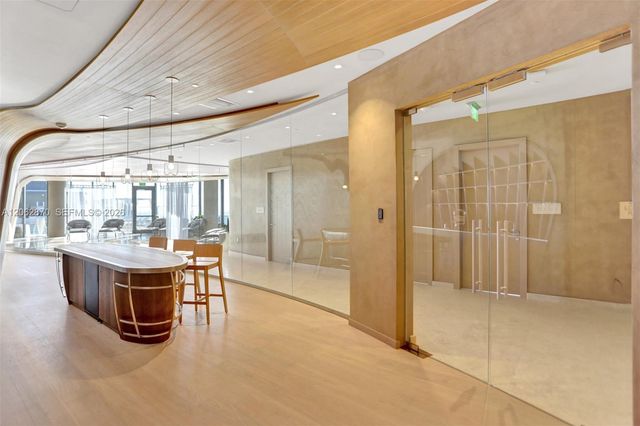 1000 Brickell Plaza 1904, Miami, FL 33131