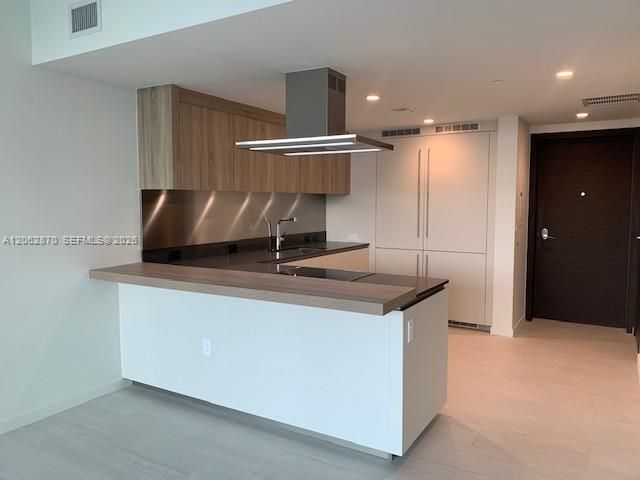 1000 Brickell Plaza 1904, Miami, FL 33131